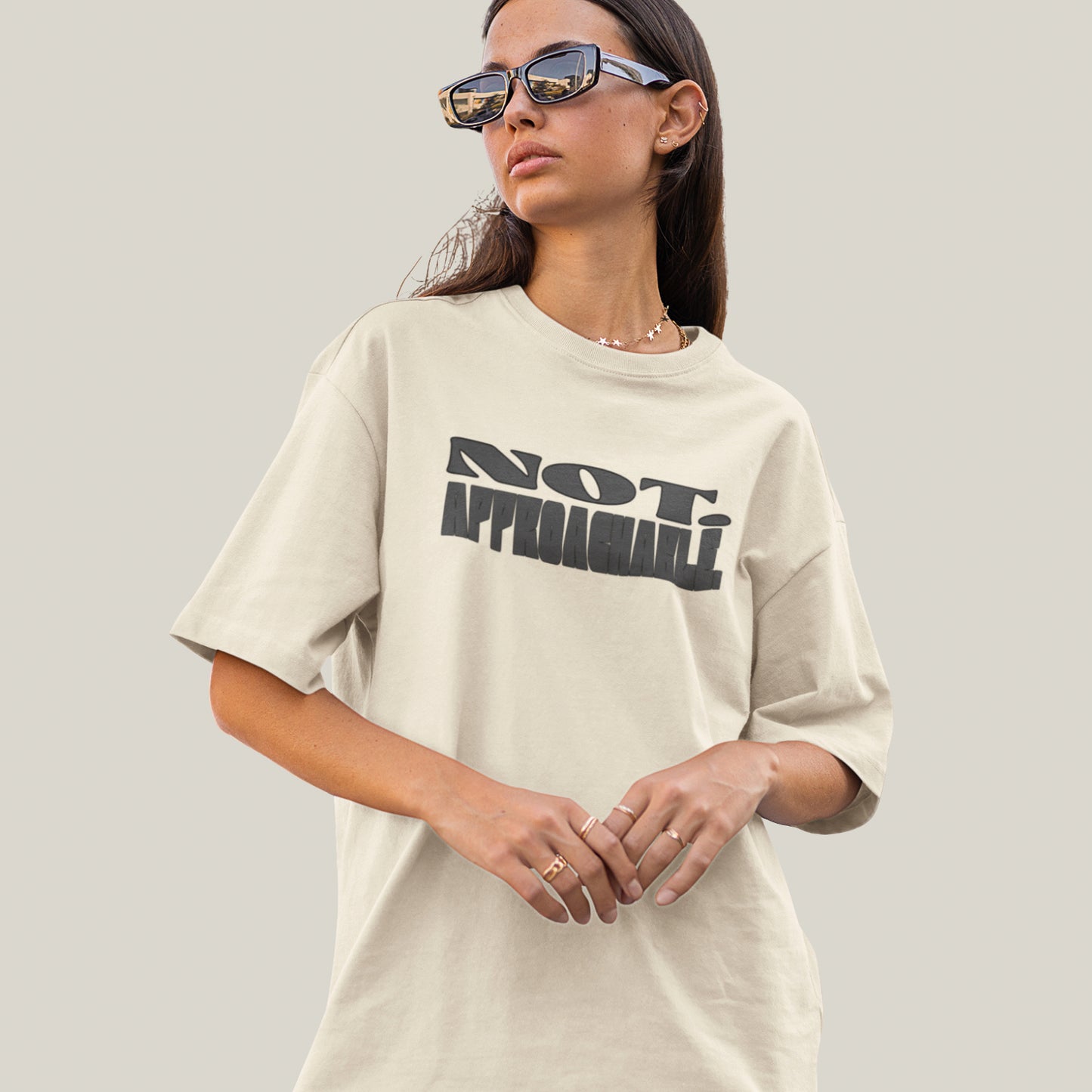 NOT APPROACHABLE – Oversized T-shirt-Off white