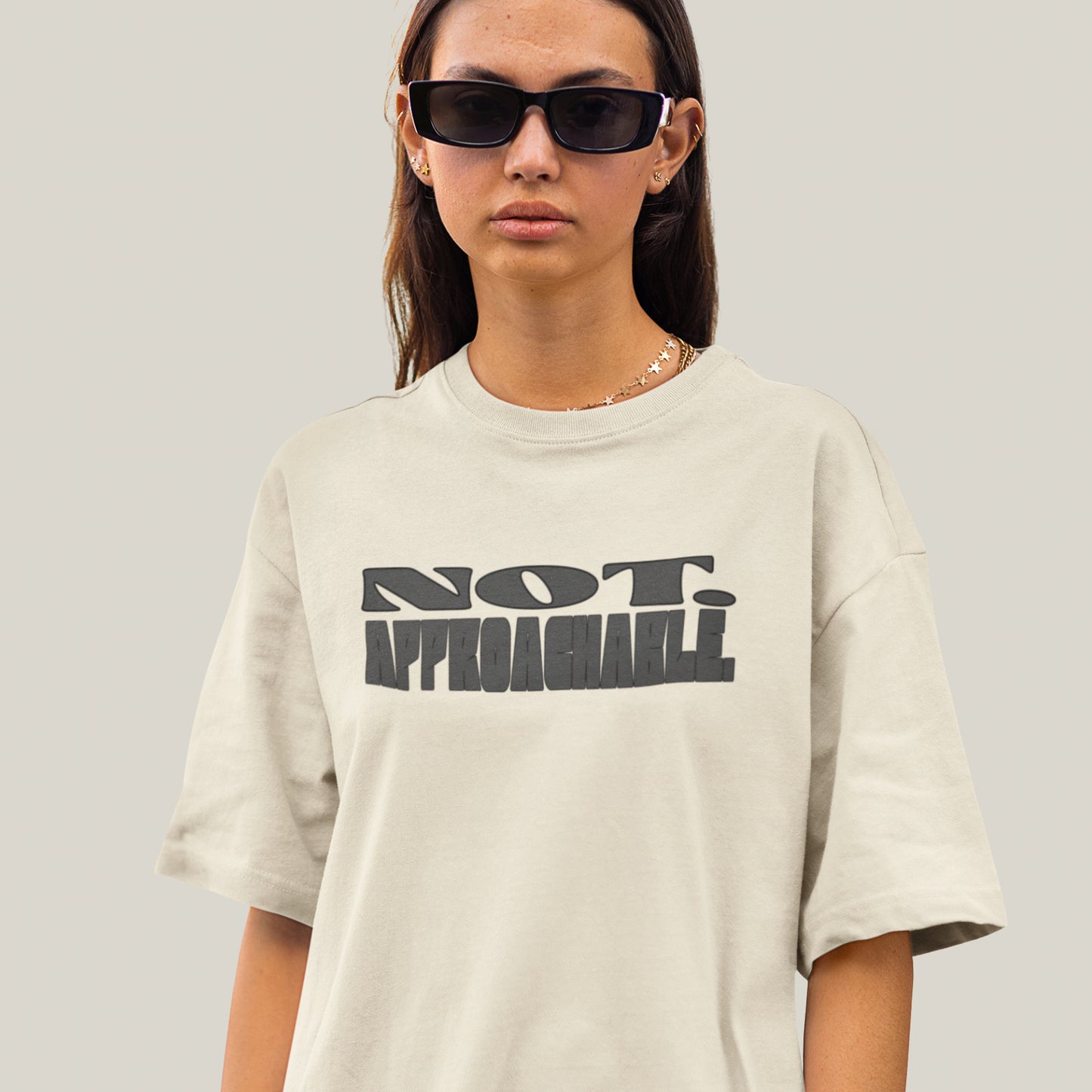 NOT APPROACHABLE – Oversized T-shirt-Off white