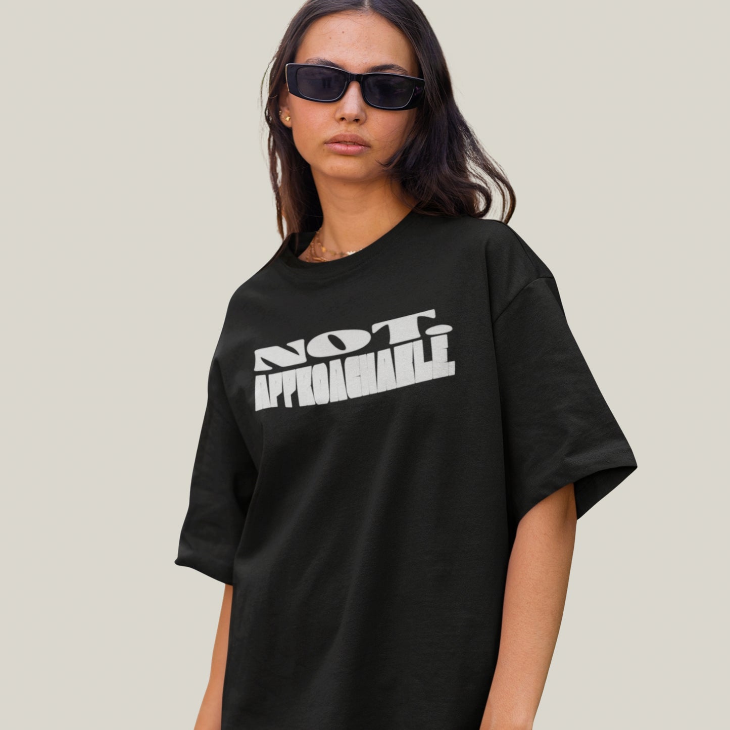 NOT APPROACHABLE – Oversized T-shirt-Black