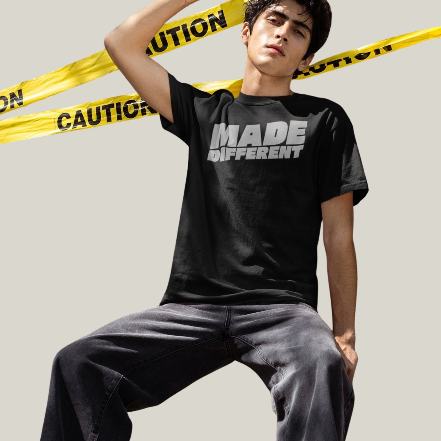 MADE DIFFERENT – Oversized T-shirt-Black