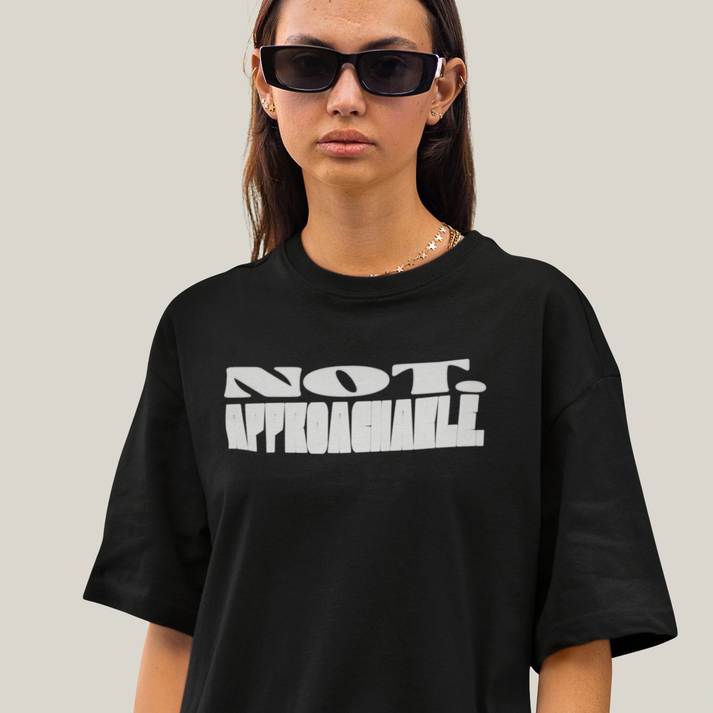 NOT APPROACHABLE – Oversized T-shirt-Black
