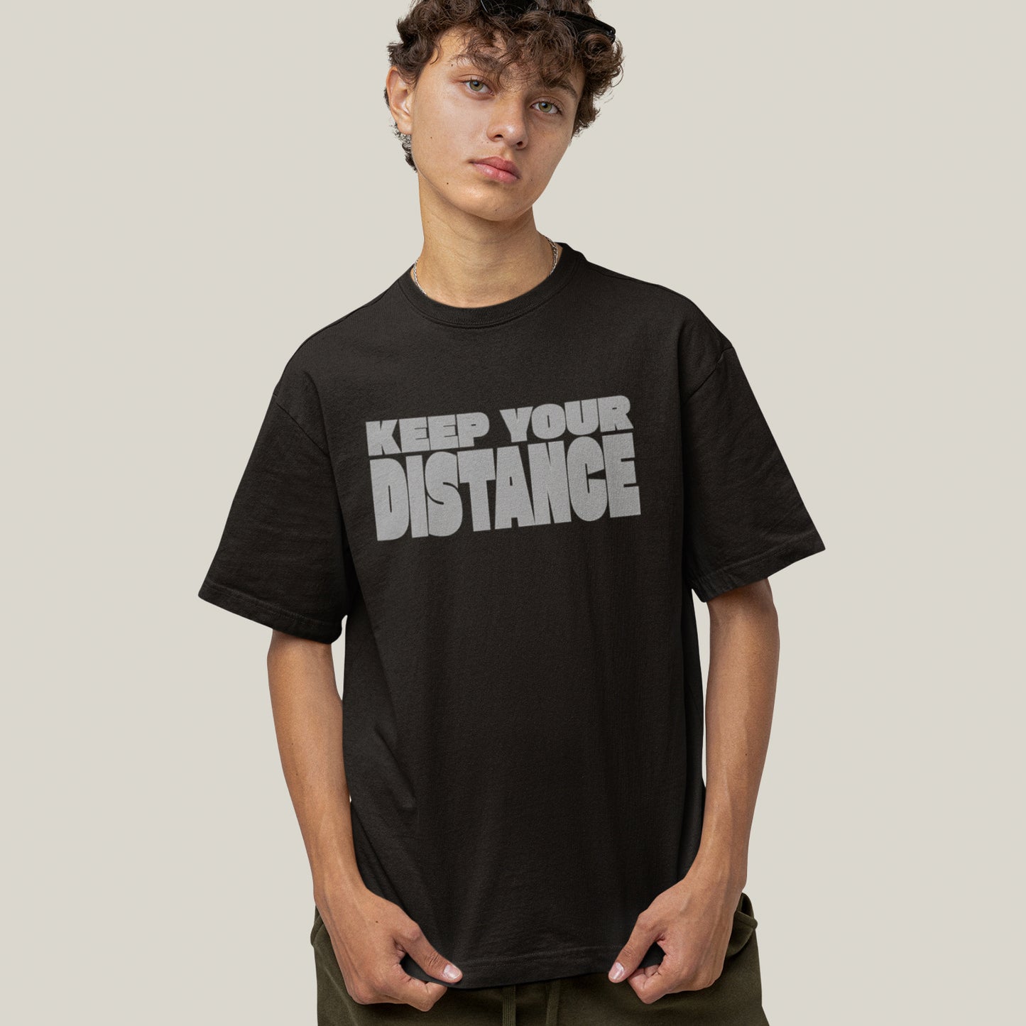 KEEP YOUR DISTANCE® Oversized T-shirt-Black