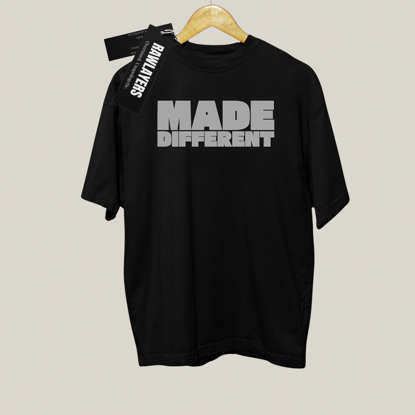 MADE DIFFERENT – Oversized T-shirt-Black