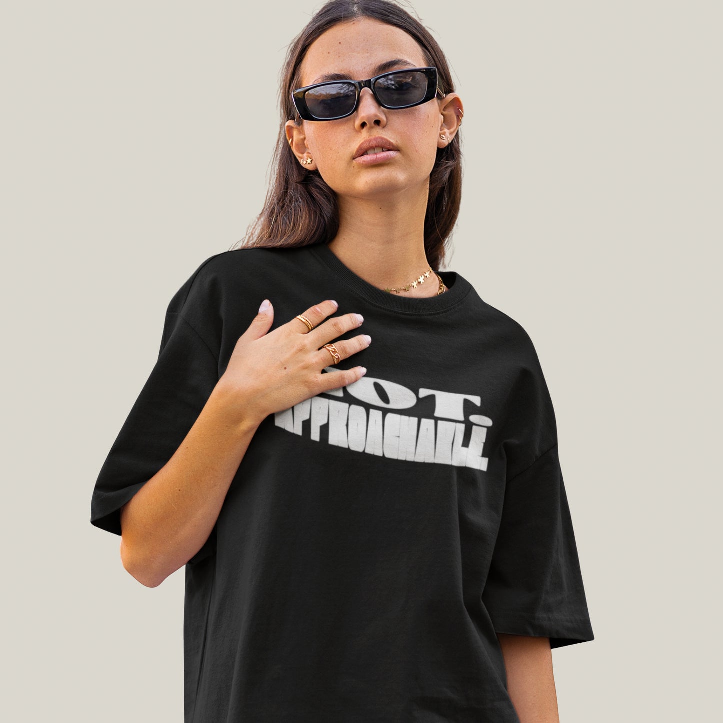 NOT APPROACHABLE – Oversized T-shirt-Black