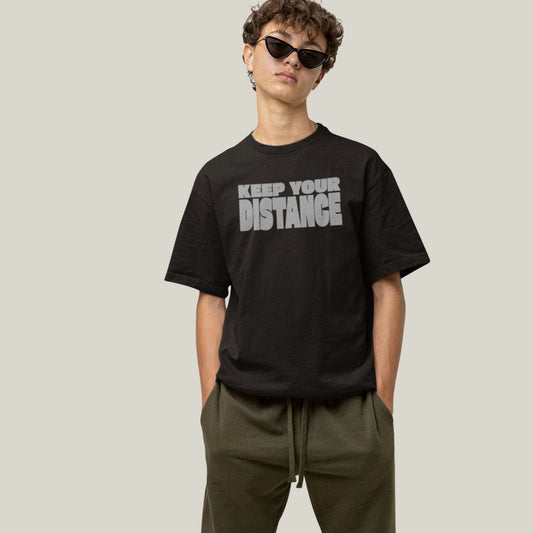 KEEP YOUR DISTANCE® Oversized T-shirt-Black